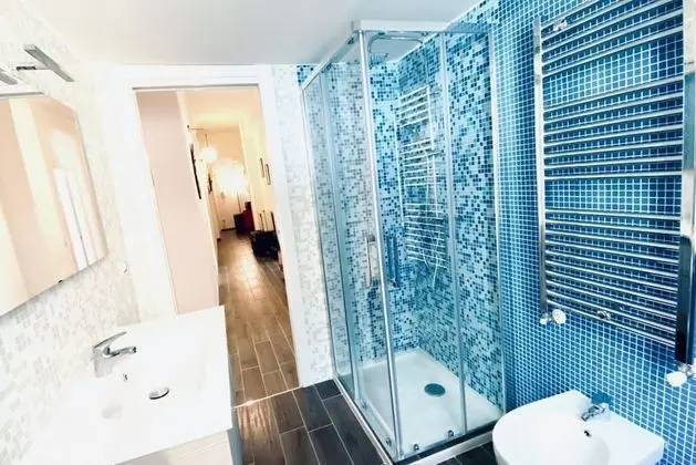 Apart Daire, 3 Yatak Odası (stair access only)