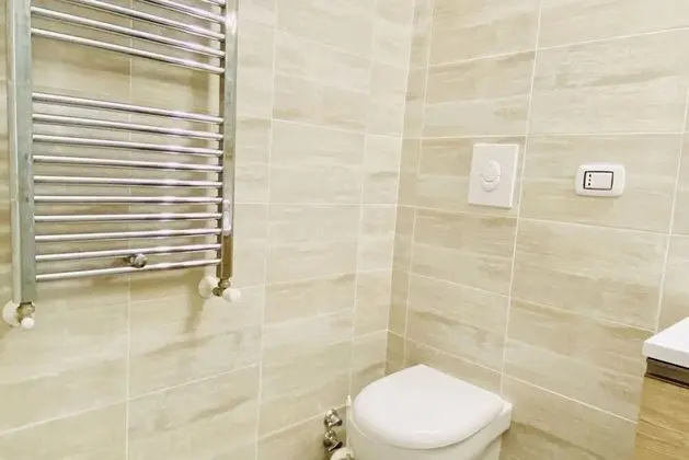 Apart Daire, 3 Yatak Odası (stair access only)