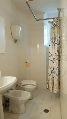 Basic Tek Kişilik Oda, 1 Tek Kişilik Yatak, Ortak Banyo, Şehir Manzaralı