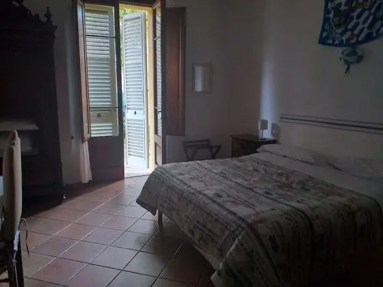 Standard Tek Büyük Yataklı Oda, Ortak Banyo