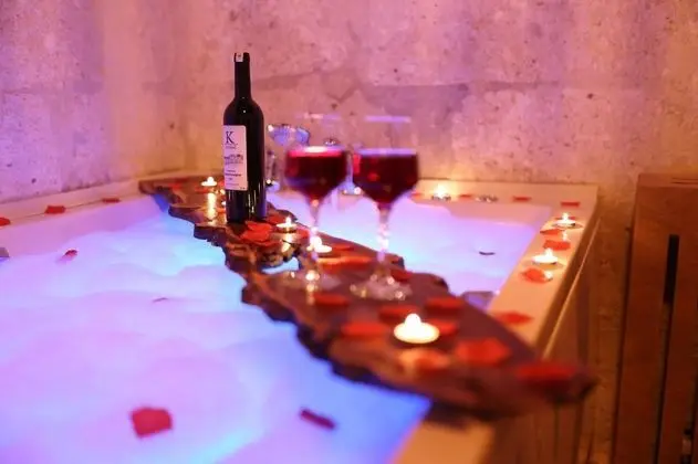 Queen Suite, , Jakuzili