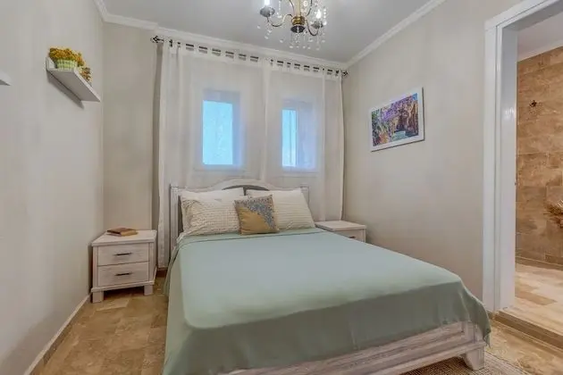 Standard Oda, Dağ Manzaralı