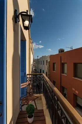 Ev