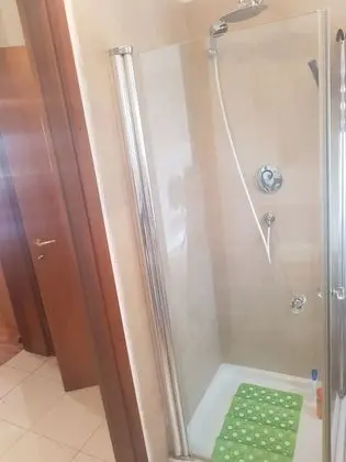 Economy Tek Büyük Yataklı Oda, Ortak Banyo, Kanal Manzaralı