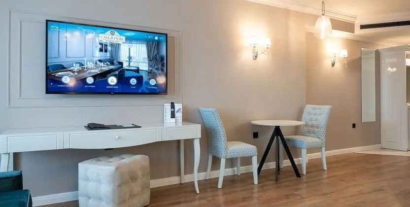 Deluxe Studio, Park View