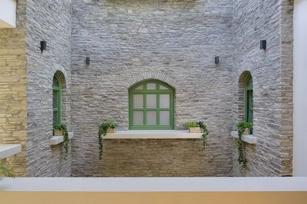 Azalea Suite