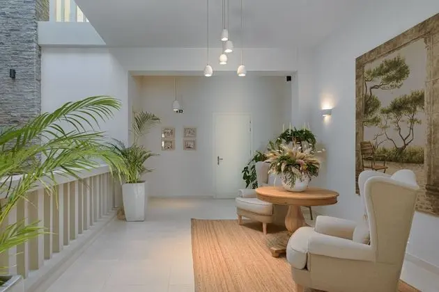 Azalea Suite