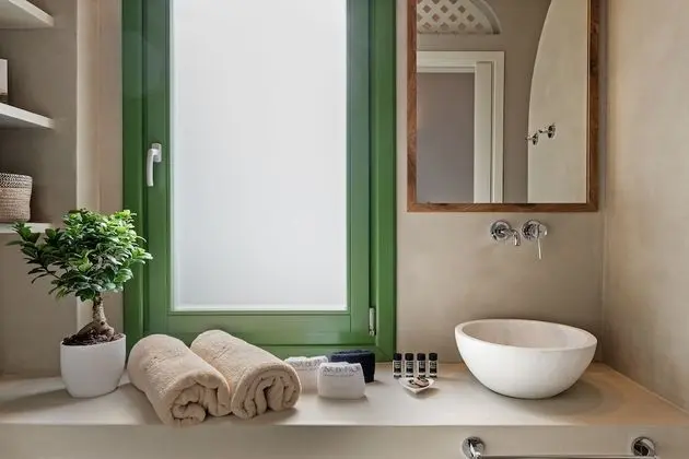 Azalea Suite