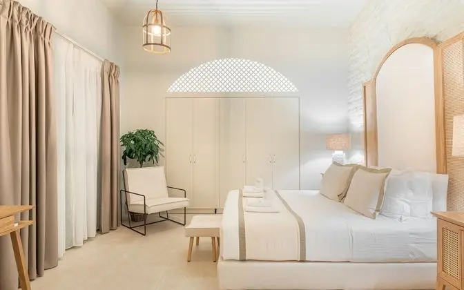Manoglia Suite