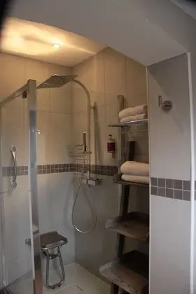 Comfort Süit, Dağ Manzaralı (Private bathroom Mila)
