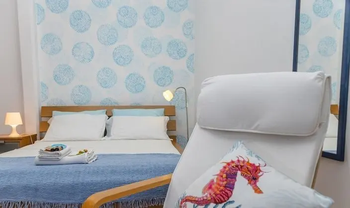 Traditional Tek Büyük veya İki Ayrı Yataklı Oda