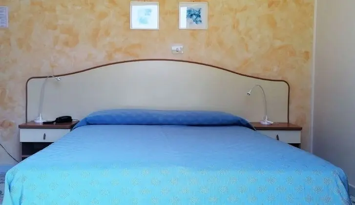 Tek Büyük Yataklı Oda, Balkon