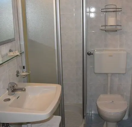 Tek Büyük Yataklı Oda, Balkon