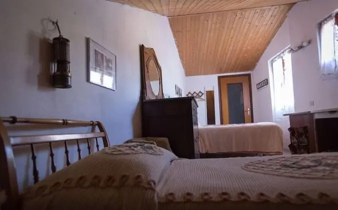 Üç Kişilik Oda, Ortak Banyo