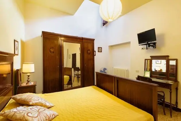 Üç Kişilik Oda, Ortak Banyo
