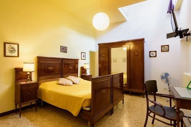 Üç Kişilik Oda, Ortak Banyo