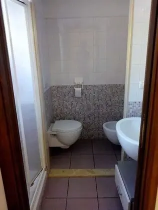 Tek Büyük Yataklı Oda, Banyolu/Duşlu