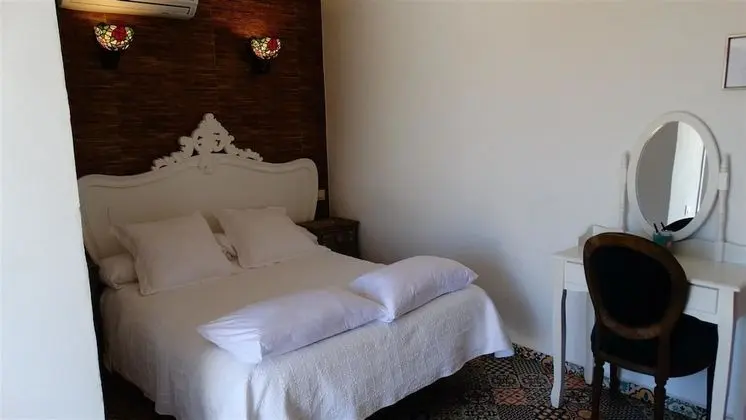 Tek Büyük Yataklı Oda