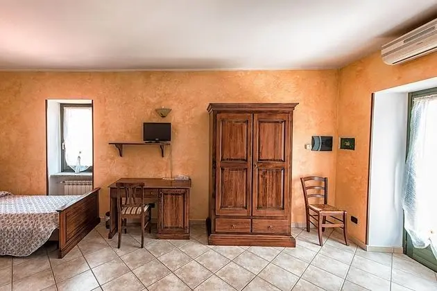 Dört Kişilik Oda, Dağ Manzaralı