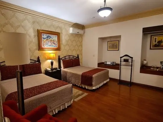 Family Tek Büyük Yataklı Oda