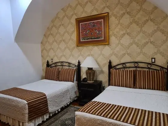 Family Tek Büyük Yataklı Oda