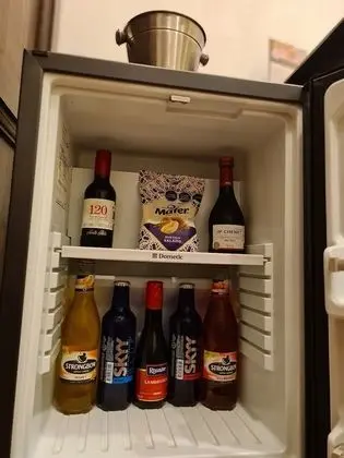 Family Tek Büyük Yataklı Oda