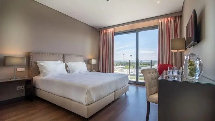 Tek Büyük veya İki Ayrı Yataklı Oda