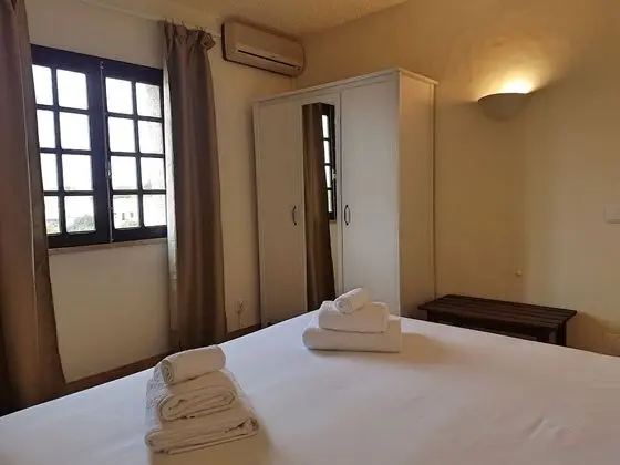 Economy Tek Büyük veya İki Ayrı Yataklı Oda