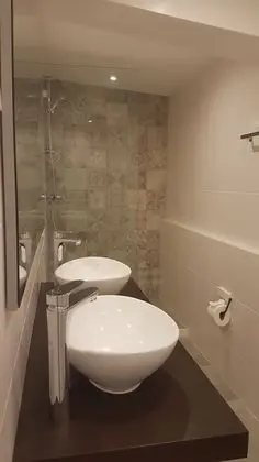 Economy Tek Büyük veya İki Ayrı Yataklı Oda