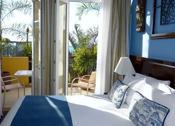 Deluxe Bay View Twin