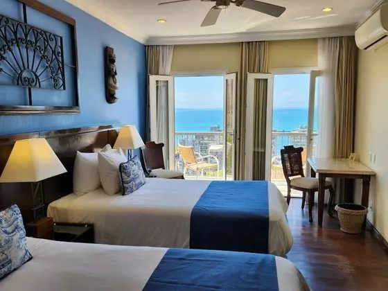 Deluxe Bay View Twin