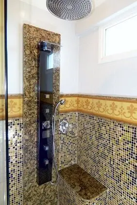 Deluxe Bay View Twin