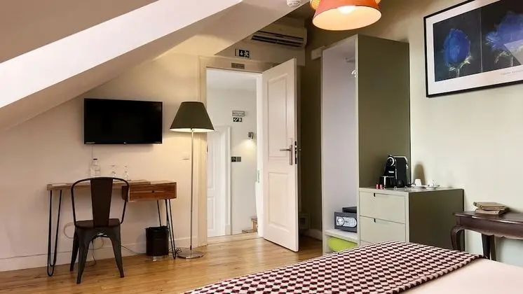 Standard Tek Büyük Yataklı Oda