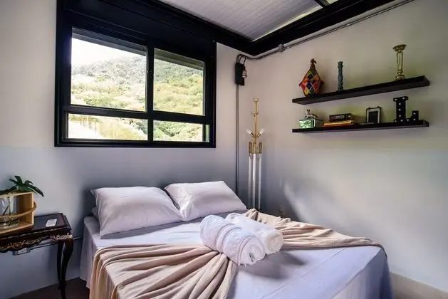 Deluxe Stüdyo, Deniz Manzaralı, Dağ Yamacı