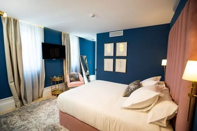 Tek Büyük Yataklı Oda