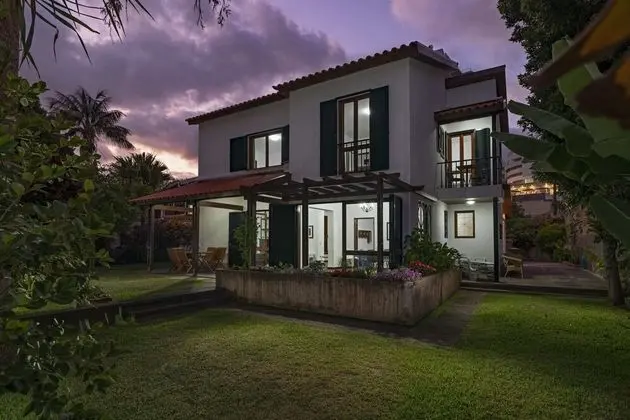 Ev (3 Bedrooms)