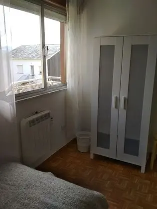 Üç Kişilik Oda, Ortak Banyo (1)