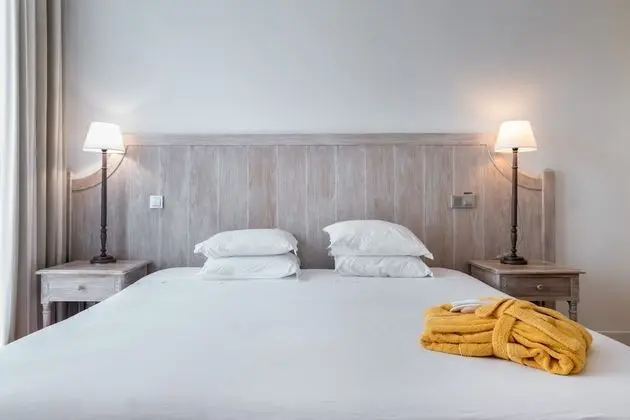 Büyük Yataklı Tek Kişilik Oda, Sigara İçilmez