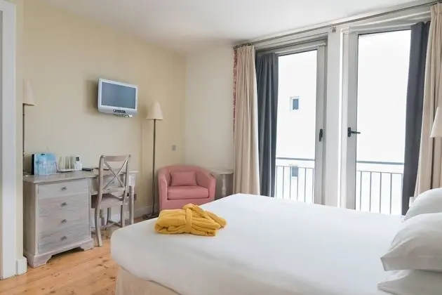 Tek Büyük Yataklı Oda