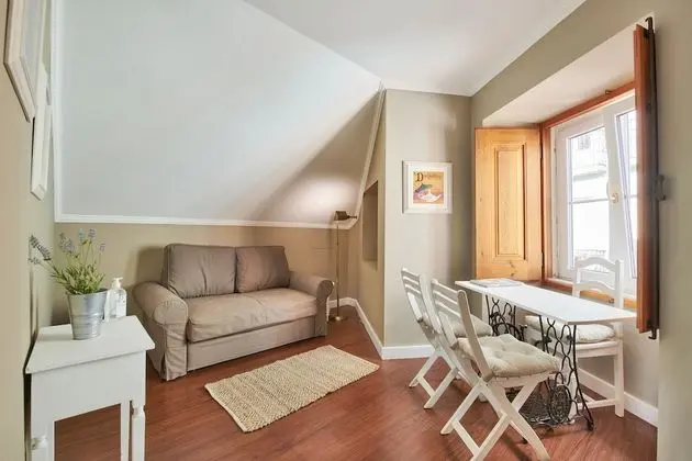 Premium Tek Büyük Yataklı Oda