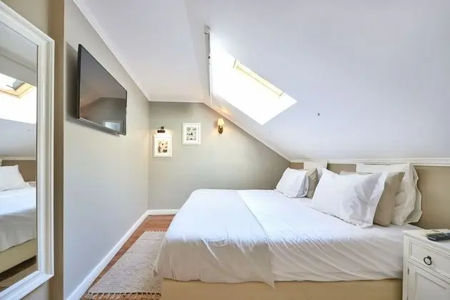 Premium Tek Büyük Yataklı Oda