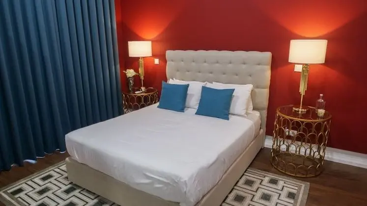 Standard Tek Büyük Yataklı Oda, 1 Büyük (Queen) Boy Yatak, Şehir Manzaralı (Red)