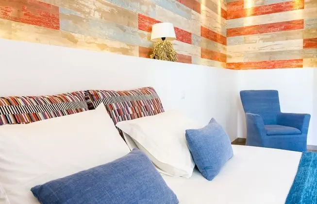 Tek Büyük veya İki Ayrı Yataklı Oda (Extra Bed)