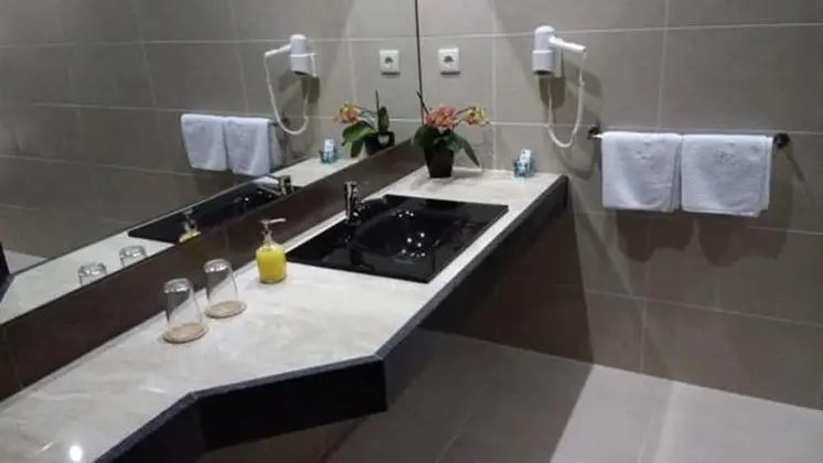 Tek Büyük Yataklı Oda, 1 En Büyük (King) Boy Yatak (Velão)