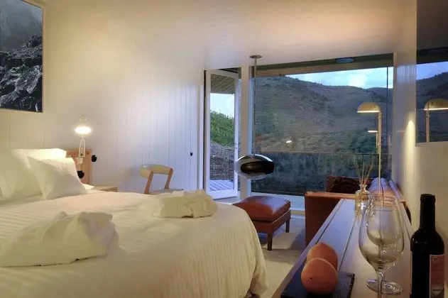 Deluxe Tek Büyük veya İki Ayrı Yataklı Oda, Balkon, Nehir Manzaralı