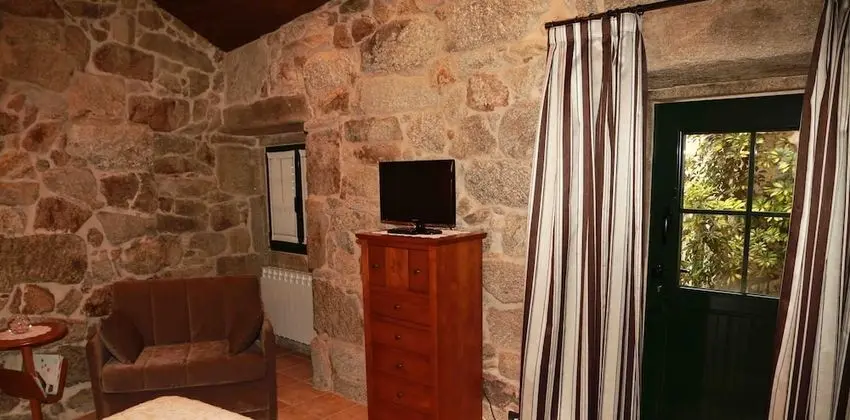 Comfort Tek Büyük Yataklı Oda, Avlu Manzaralı