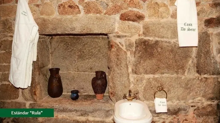 Comfort Tek Büyük Yataklı Oda, Avlu Manzaralı