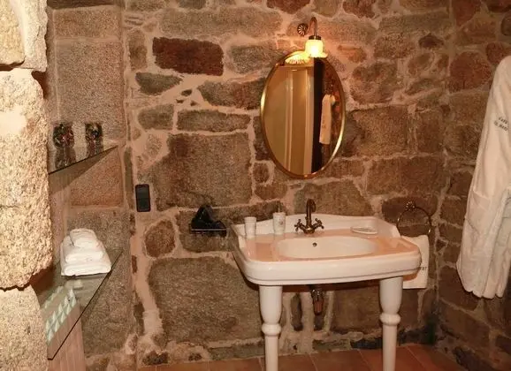 Comfort Tek Büyük Yataklı Oda, Avlu Manzaralı