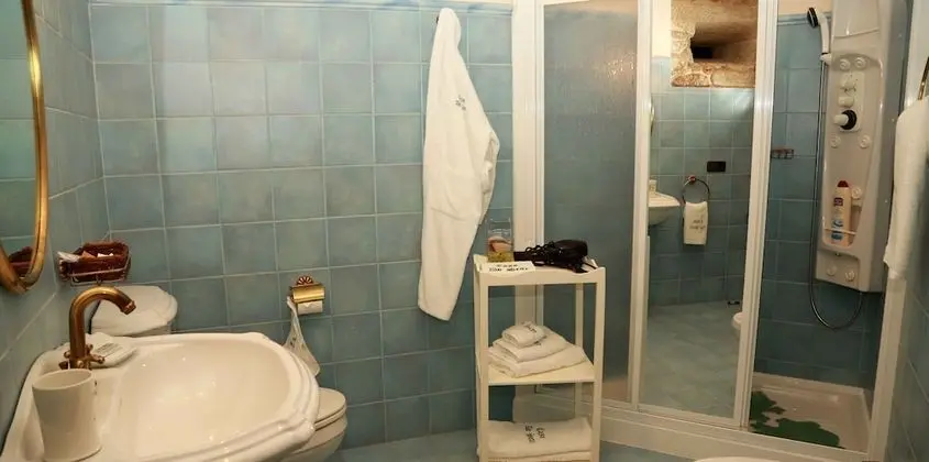 Standard Tek Büyük Yataklı Oda, Bahçe Manzaralı