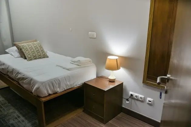 Üç Kişilik Oda